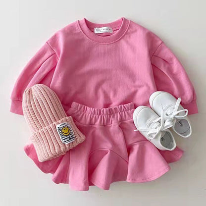Ensemble sweat-shirt et jupe coloré